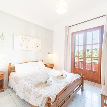 Arianna 10 パレオカストリッツア