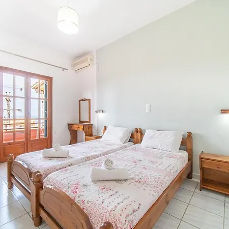 Arianna 10 アパート *